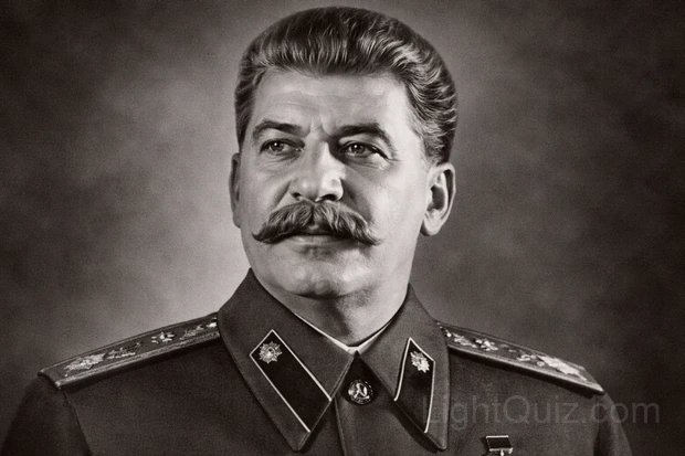 Ritratto di Joseph Stalin, leader dell’Unione Sovietica, in uniforme militare