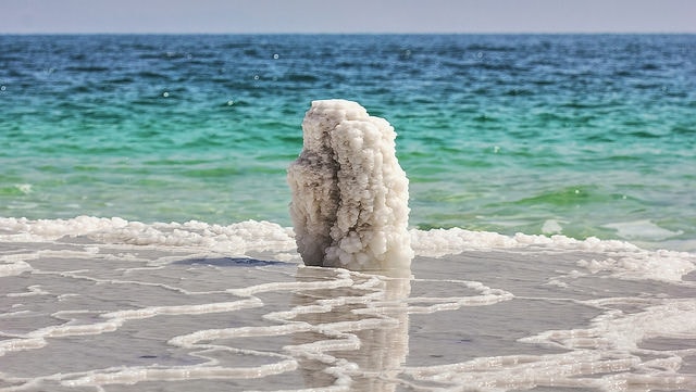 Colonna di sale al Mar Morto, Israele. Quiz Idrosfera.