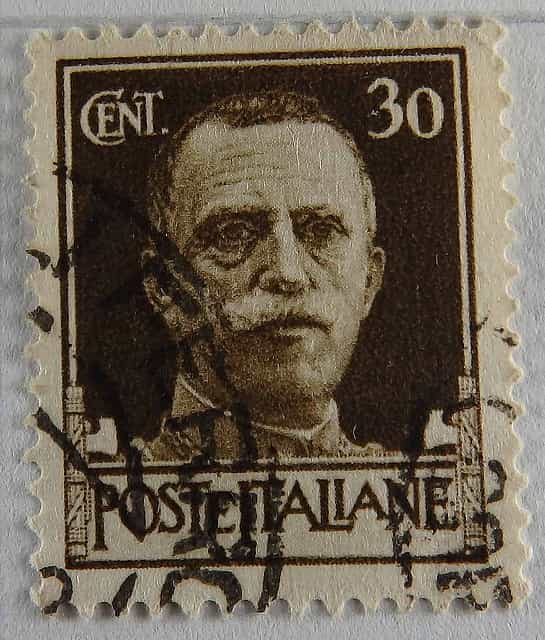 Francobollo poste italiane di Vittorio Emanuele III